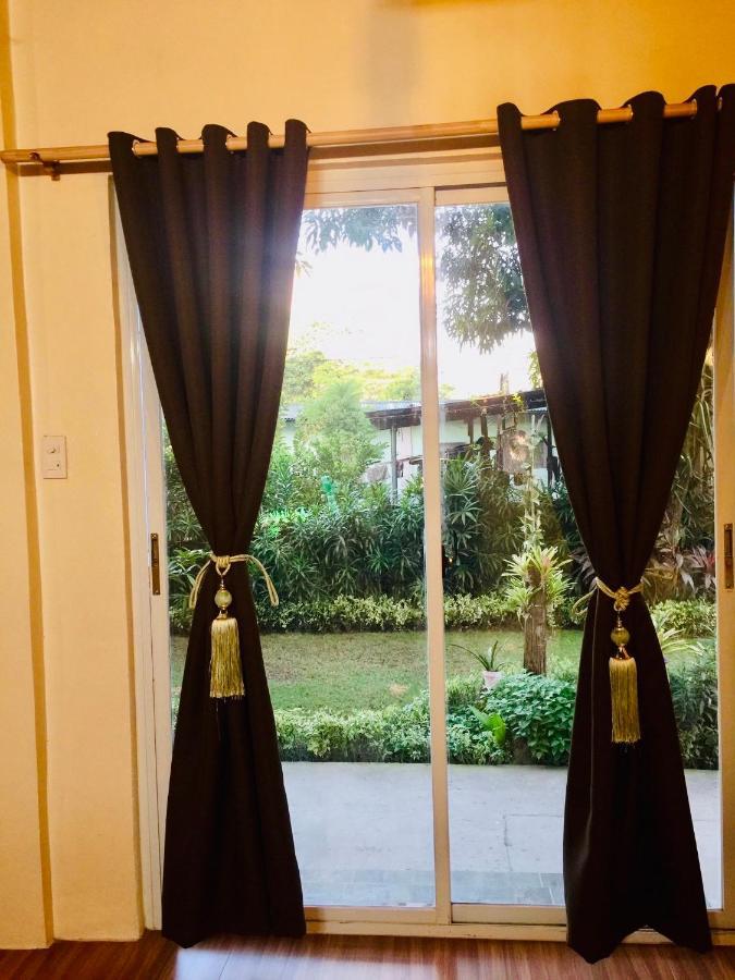 Bangcusay Location One Eighty Bed & Breakfast エクステリア 写真